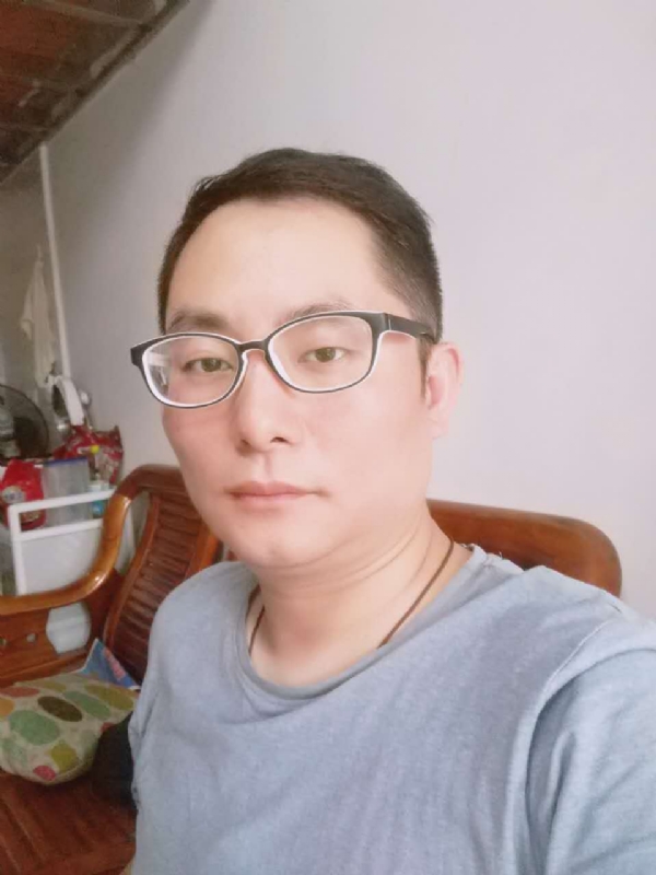 流星的尾巴的第一张照片--莆田征婚网