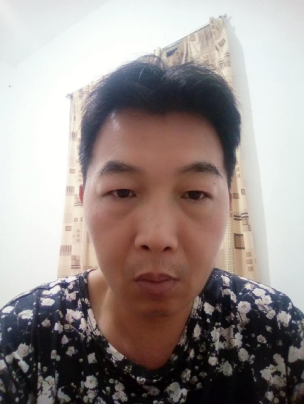 繁华哀伤的第一张照片--莆田征婚网