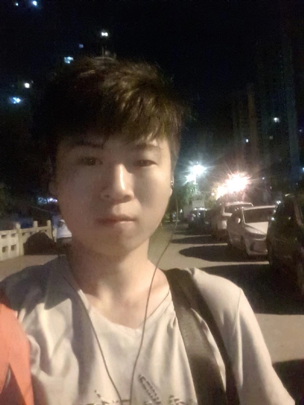 流星的瞬间的第一张照片--莆田征婚网