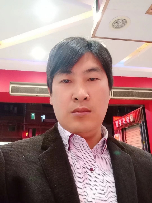 奔跑的第二张照片--莆田征婚网