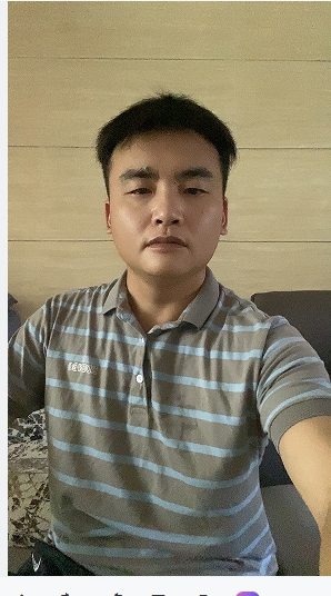 走在红毯那一天的第二张照片--莆田征婚网
